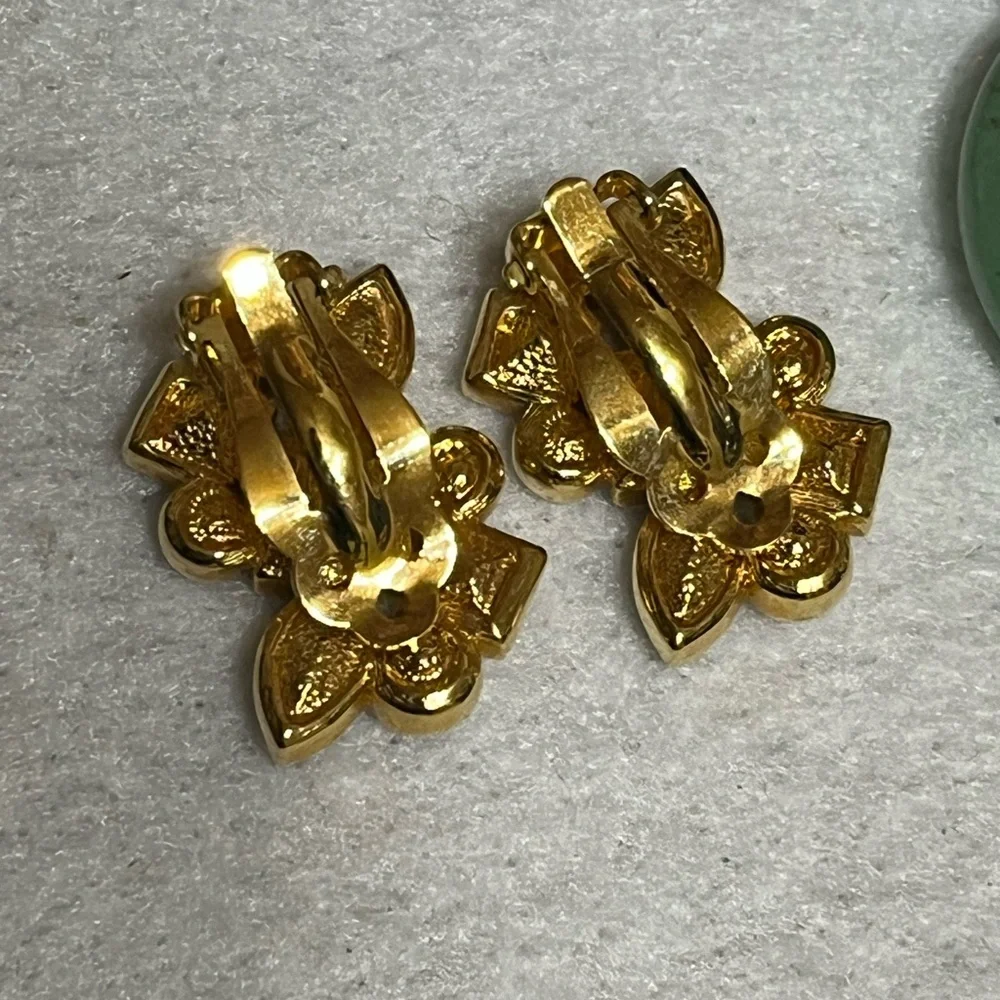 Swarovski SAL Vintage Clip On Earrings